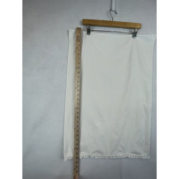 Vintage Hand Embroidered Pillowcase Hand Crocheted Lace Trim Southern Belle - Picture 11 of 12